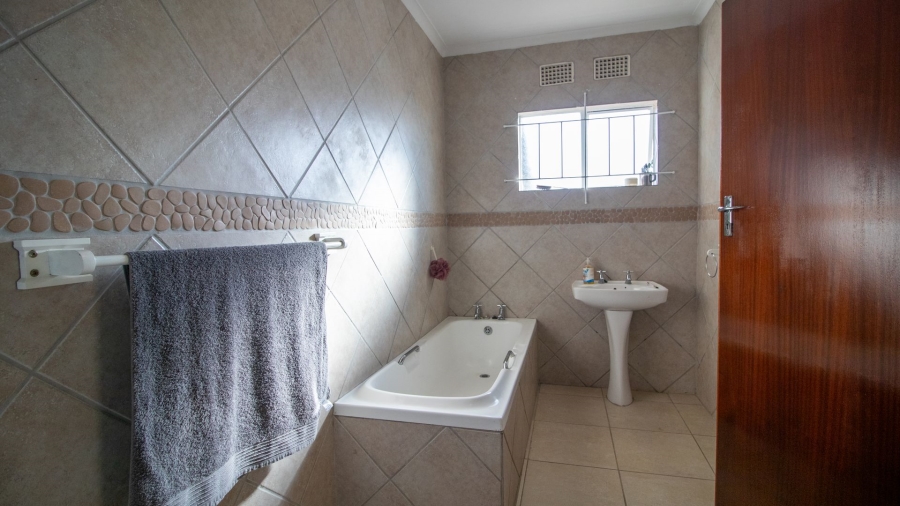 Commercial Property for Sale in East London Rural Eastern Cape